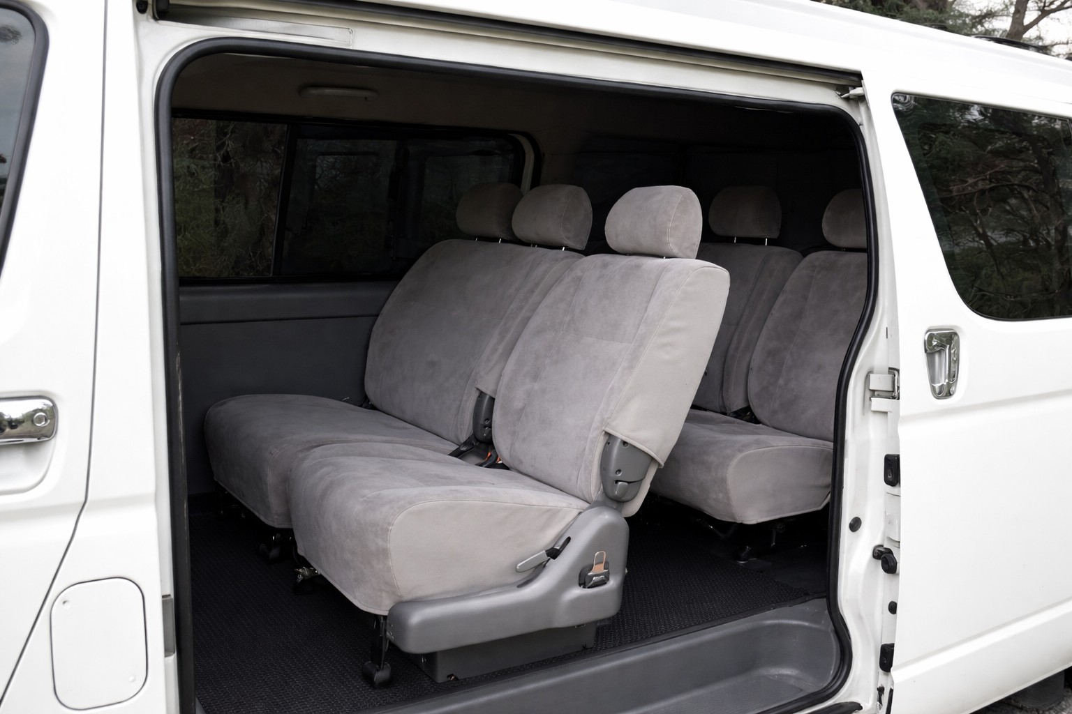 Toyota KDH Flat Roof